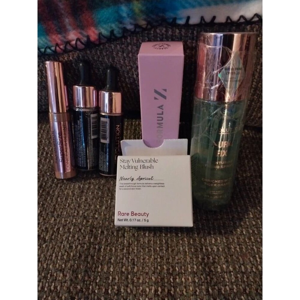 Rare Beauty Blush, Formula Z Primer & Revolution Liquid Highlighter Lot NIB
